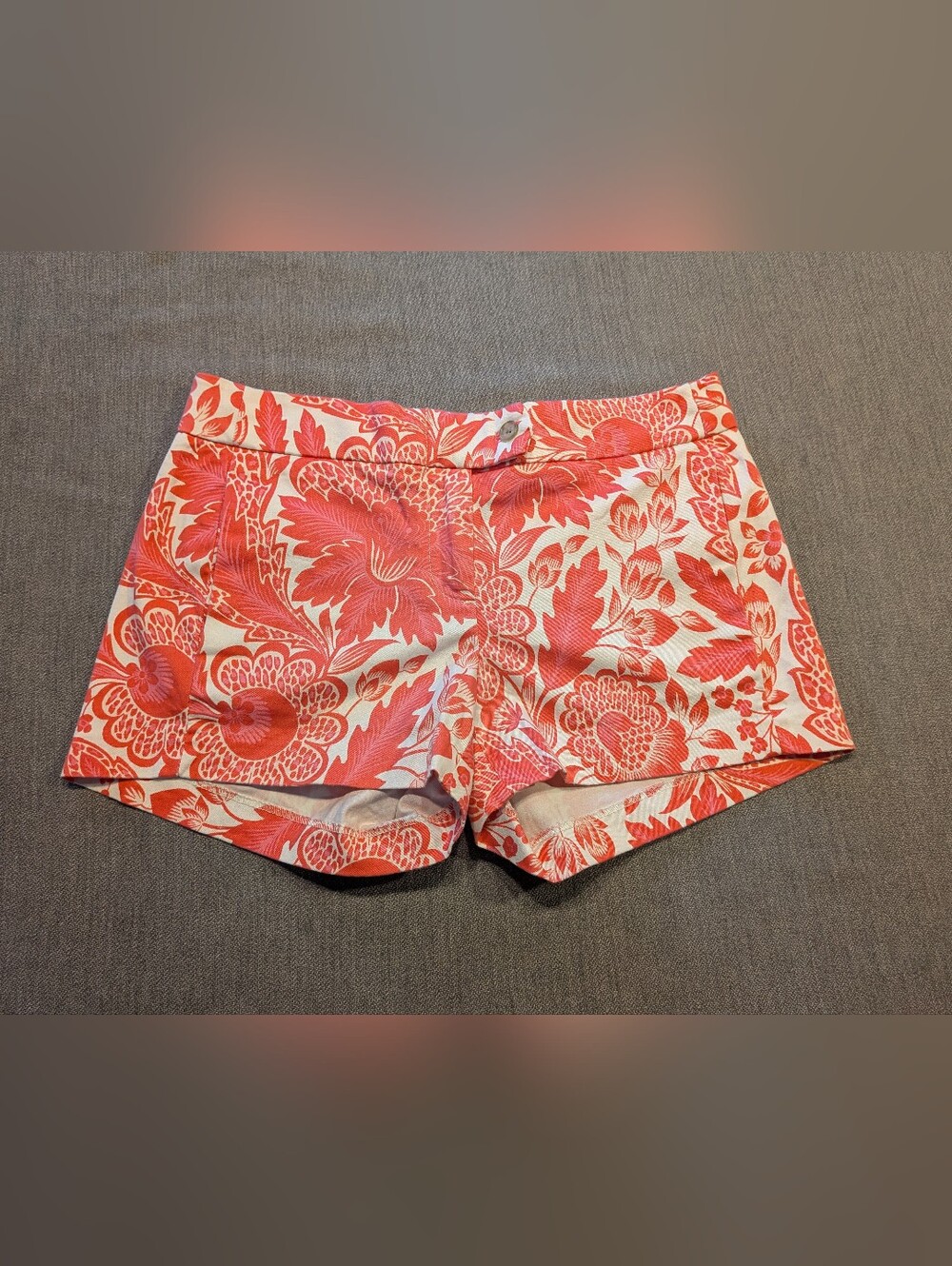 JCREW ladies Size 2 Hot Pink Floral Shorts, Excellent Condition,stretch